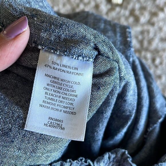 Chelsea28 Cropped Linen/Rayon blend pants. Size Small - Picture 8 of 10
